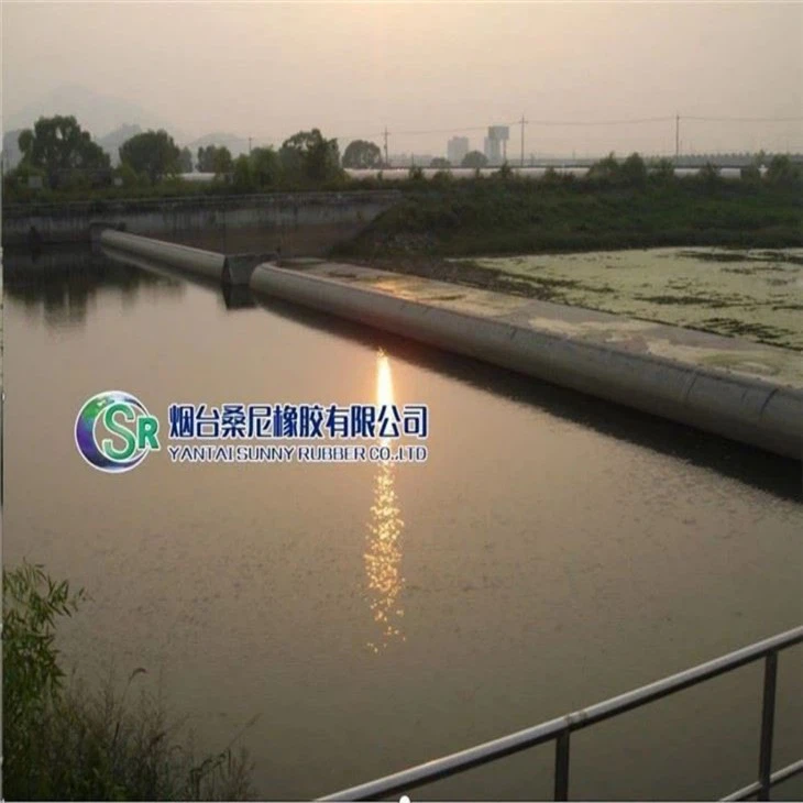 Gumena brana s vodom za kontrolu vode